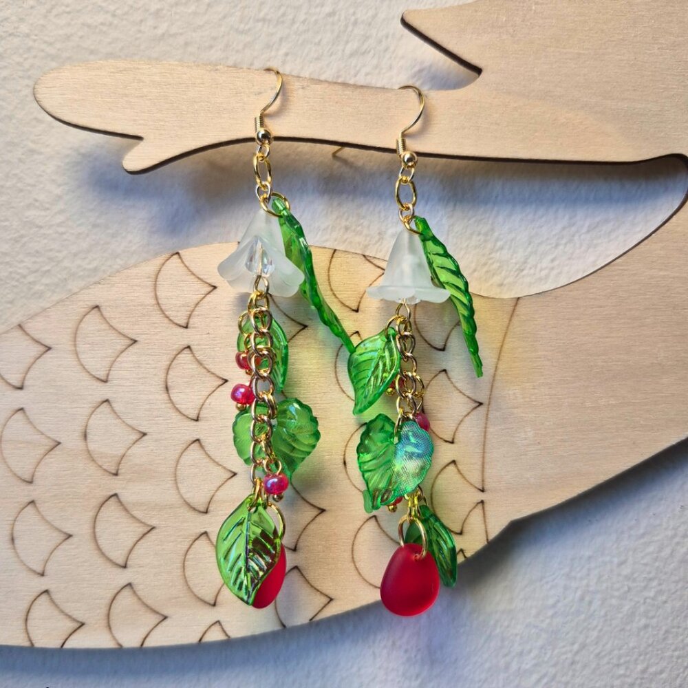 Forrest Berries Handmade Earrings - Picture 5 of 10